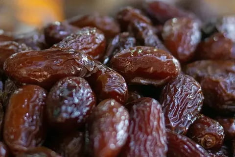 تصویر 2 از خرید و قیمت خرما پیارم اصل + فروش عمده